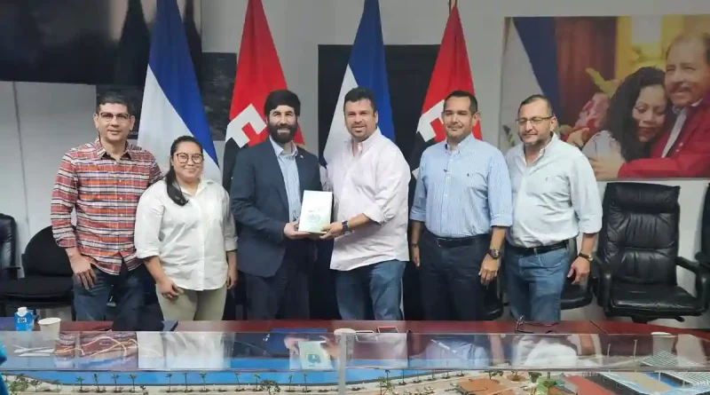 partido comunista de estados unidos, alcaldia de managua, mined, ministerio de salud, casas, nicaragua, Christopher Helali,