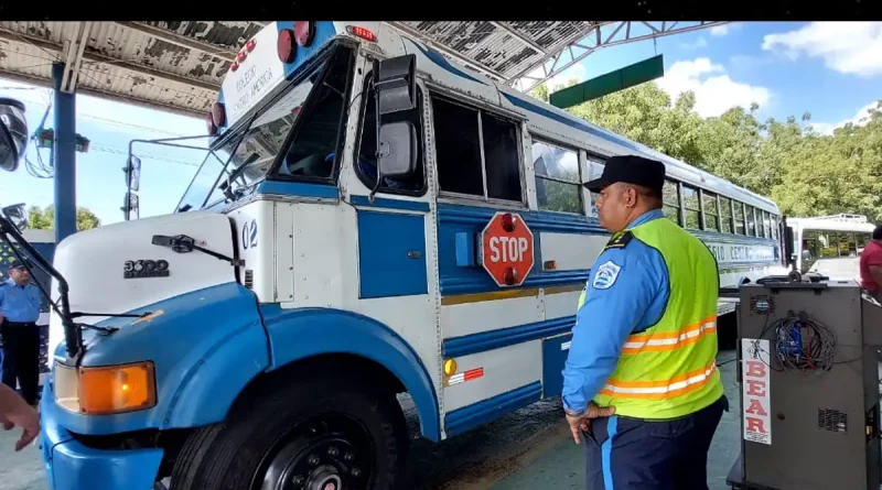 bus, transporte escolar, inspección, agente de transito, unidad de transporte escolar, proceso de inspección,