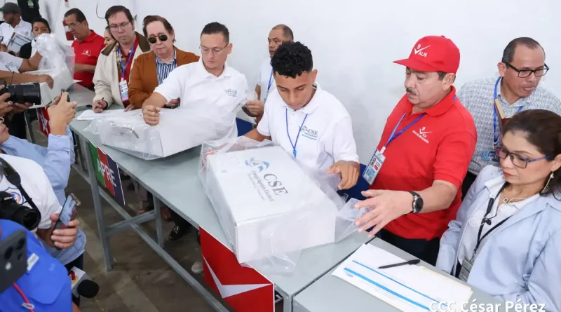 CSE, Consejo Supremo Electoral, elecciones costa caribe, traslado, material electoral, maleta electoral, Caribe nicaragüense, elecciones regionales,