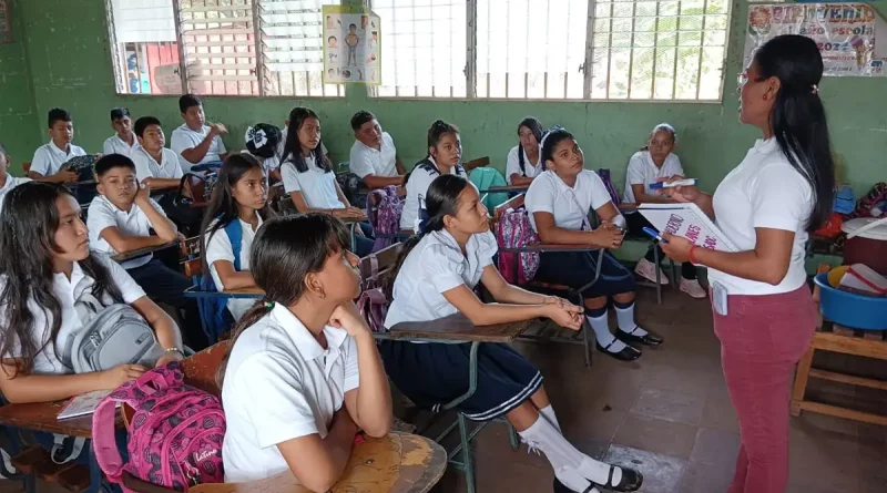 mined, secundaria a distancia, nicaragua, estudiantes, escuelas nicaragua,