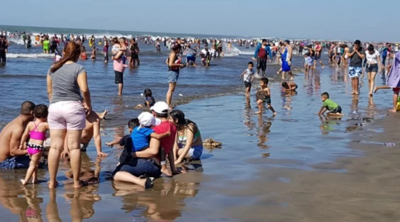 promotora solidaria, nicaragua, verano, juventud sandnoistam familias nicaragüenses, verano, familias veraneando, nicaragua,