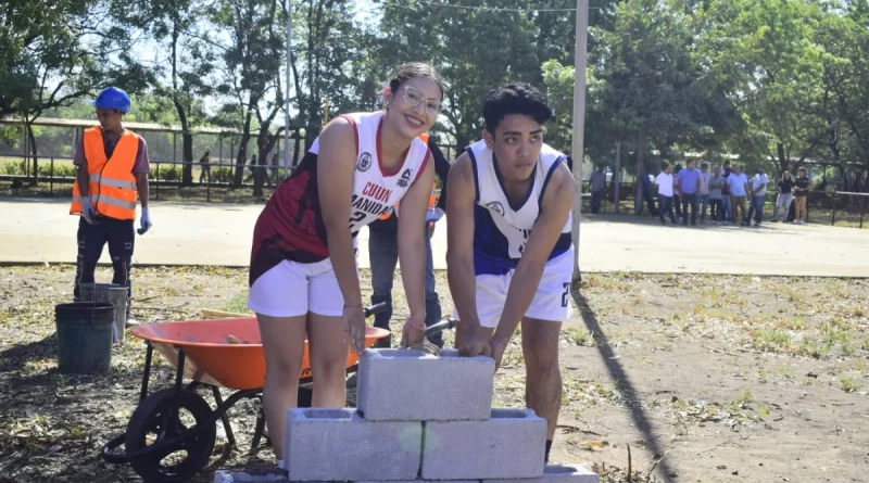 unan león, nicaragua, polideportivo, comandante Hugo Chavez