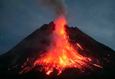 alerta máxima, tsunami, volcan, indonesia