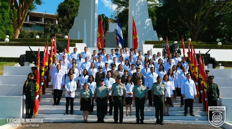 ejercito de nicaragua, medicos, hospital militar, nicaragua,