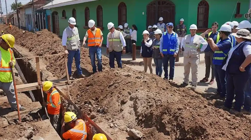 enacal, agua potable, nicaragua, tuberias, mantenimiento de tuberias, rt en español,