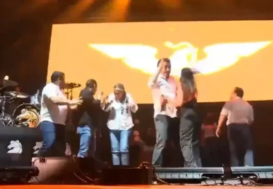 derrumbe, muertos, heridos, México, escenario, acto político, Movimiento Ciudadano, cierre de campaña, Nuevo León, lesionados,