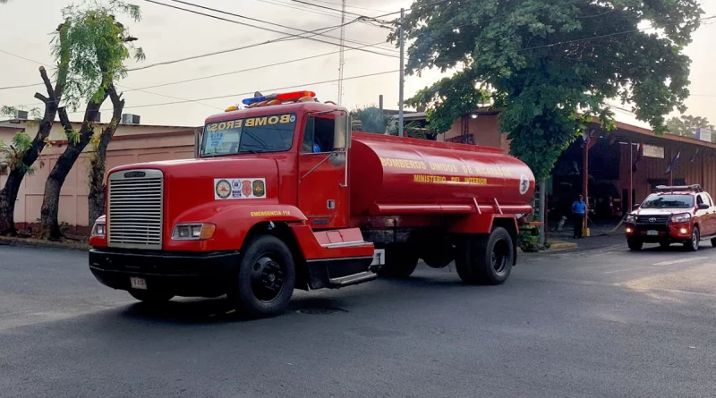 bomberos unidos, nicaragua, bomberos de nicaragua, camiones de bomberos, estacion de bomberos, carretera norte,