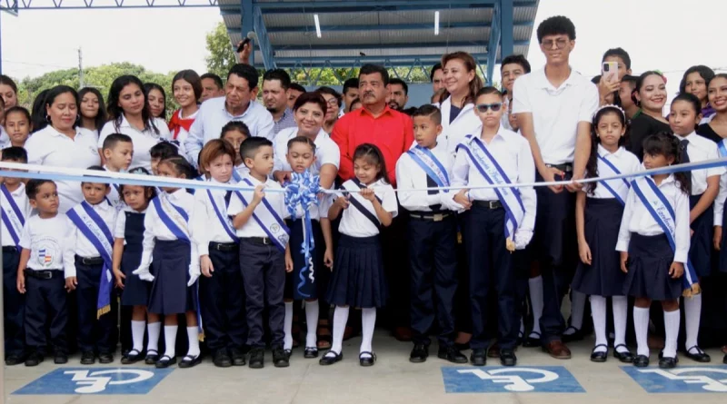 general sandino, managua, centro educativo españa, nicaragua