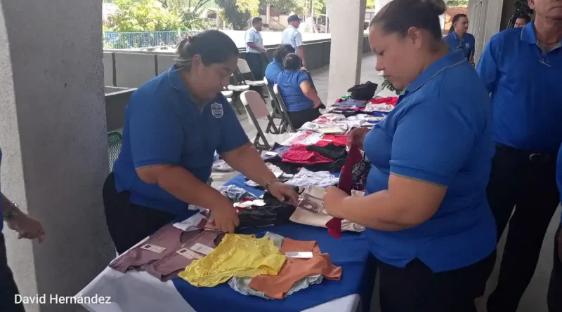 Ministerio de Interior, honor, madres, feria, Día de las madres, mujeres, emprendimiento,