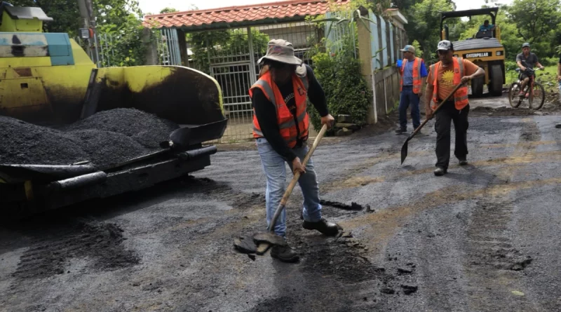 alcaldía de Managua, taller para el pueblo, calles, calles para el pueblo, Nicaragua, gobierno de Nicaragua Nicaragua, mejoramiento vial,