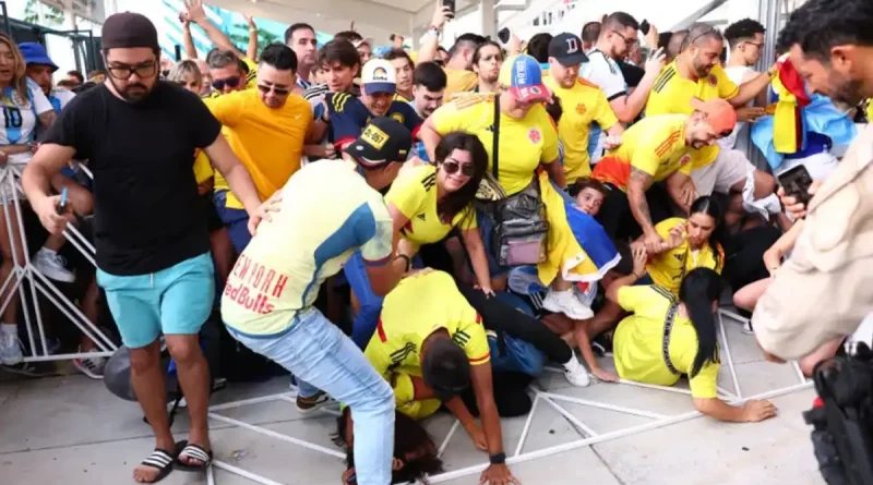 caos, disturbios, ingresar al estadio, estadio, COPA América 2024, final, aficionados, Argentina, Colombia, retraso, incidentes, tensión,