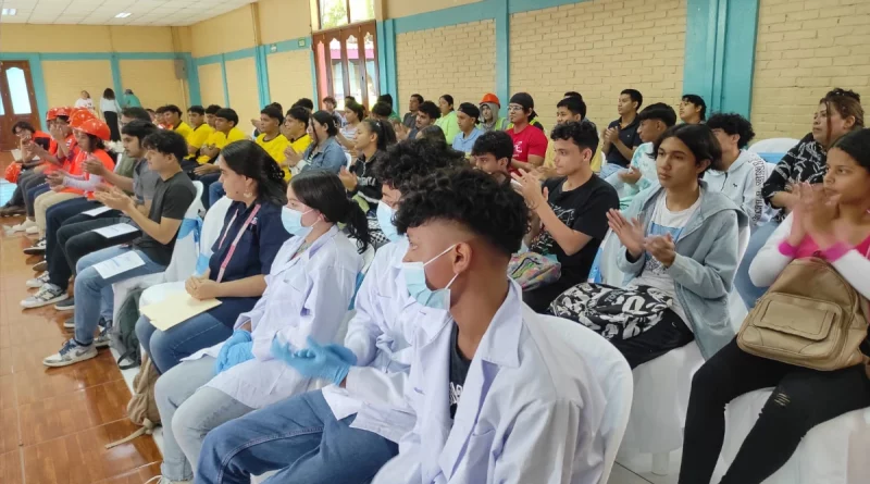 nicaragua, unen, inatec, jovenes, alto rendimiento. centro Simon bolívar, dia del estudiante