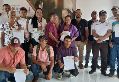 matagalpa, adelante, programa adelante, productores, financiamiento, reciben entrega, pequeños productores, monto, cordobas,