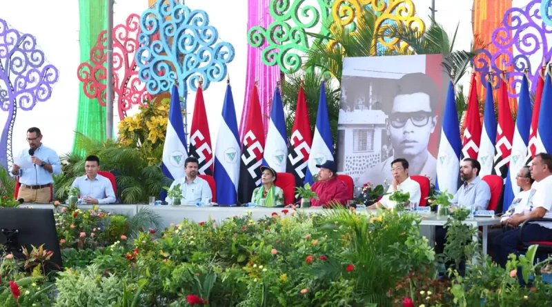Daniel Ortega,Rosario Murillo, acto de buses, Discurso, Unidades de buses,