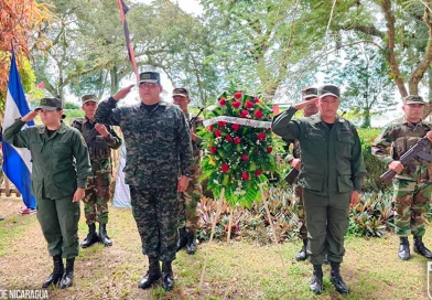 ejercito de nicaragua, rio san juan, ofrenda floral, subcomandante laureano aragón,