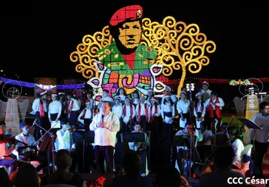 nicaragua, familias, avenida de bolivar a chavez, managua, navidad, purisima,