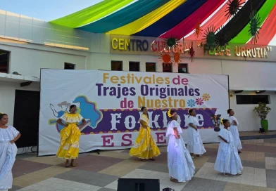 festival departamental de trajes originales, trajes tradicionales estelí, folklore estelí, cultura nicaragüense, danza y música segoviana, expoferia estelí, centro cultural felipe urrutia, estelí nicaragua, diseño trajes folclóricos