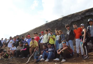 movimiento ambientalista guardabarranco, universitarios, leon, volcan el hoyo, nicaragua, senderismo nicaragua