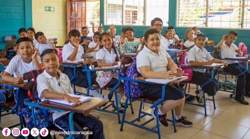 MINED, estudiantes, avances educativos, Nicaragua, escuela, abril 2025,