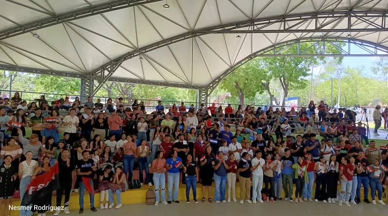 nicaragua, unan managua,comunidad educativa, compromiso, paz,progreso