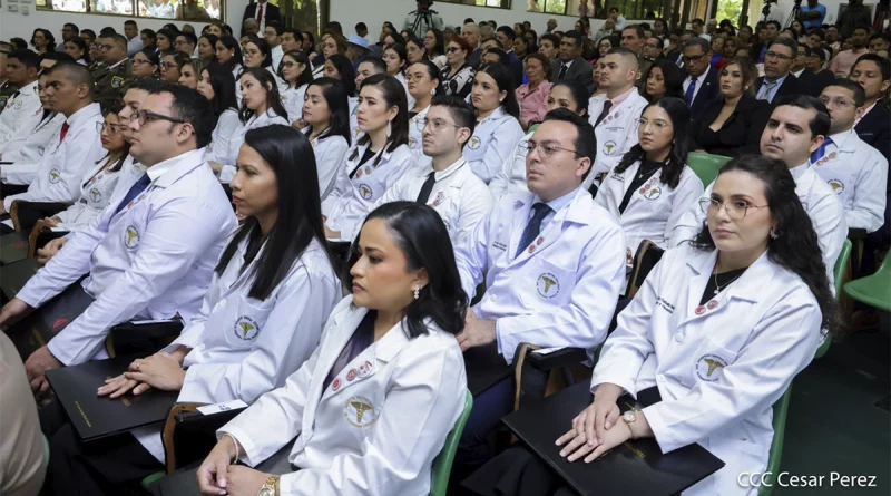 ejercito de nicaragua, universidad de defensa de nicaragua, managua, graduación, especialistas,