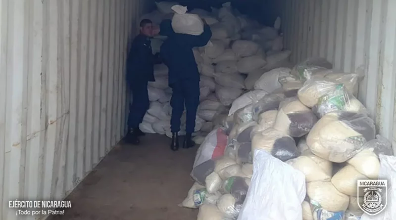 Ejército de Nicaragua , descargue, paquete alimenticios, Bluefields,