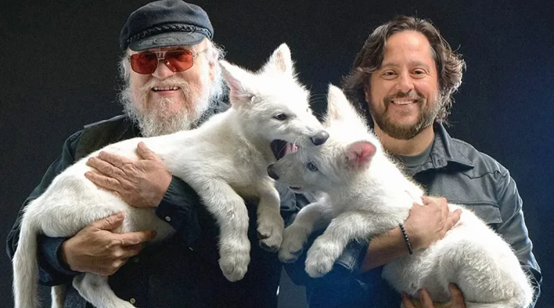 foto, autor, Juego de Tronos, lobos gigantes, serie, canción de hielo y fuego, saga, George R. R. Martin, escritor,