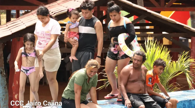 familias nicaraguenses, vacaciones en nicaragua, termales de tipitapa, turismo saludable, aguas termales, destinos turisticos, semana santa, tipitapa, turismo en nicaragua, puentes en tipitapa, guapote frito, aguas curativas