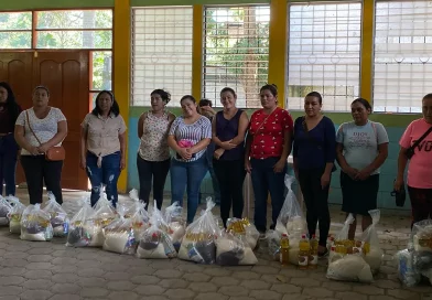 nicaragua, matagalpa, paquetes alimenticios, partos multiples, mifamilia,