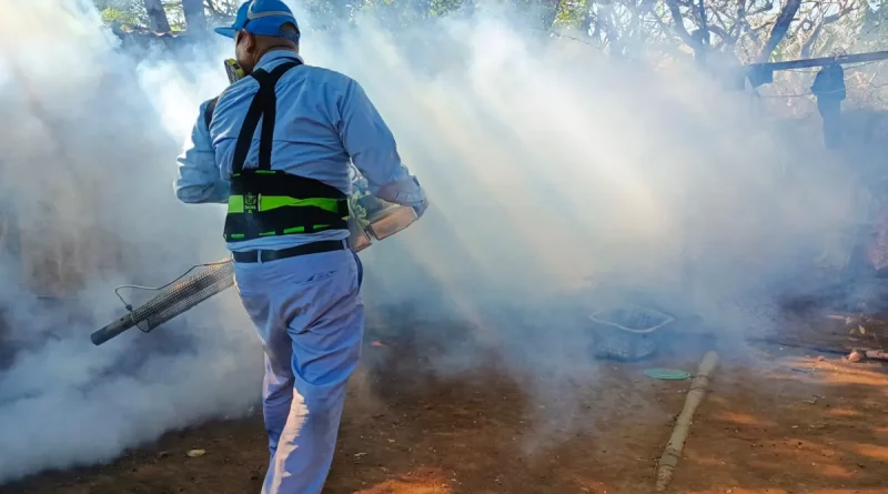 MINSA, fumigación jornada antiepidémica, Managua, barrio, Israel Galeano, prevención de enfermedades, dengue,