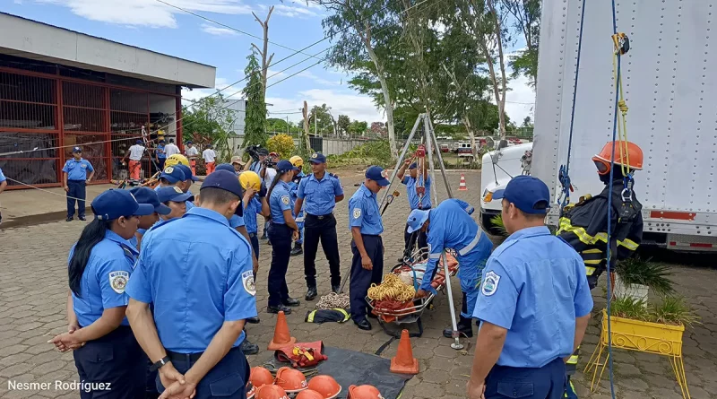 nicaragua, bomberos unidos, curso, rescate