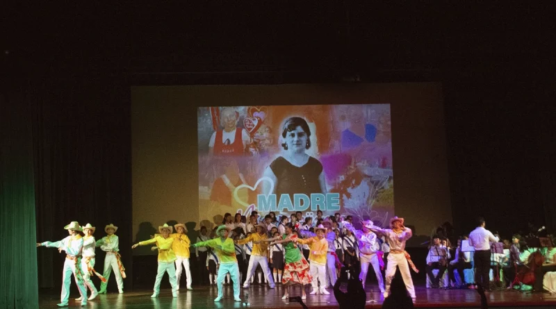 gala, chinandega, madres, nicaragua, cultura, arte, homenaje