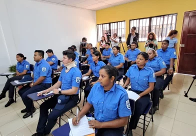 capacitación institucional, mejora de atención al usuario, formación de funcionarios públicos, servicio público de calidad, dgme nicaragua, mint nicaragua, profesionalismo y empatía, compromiso institucional