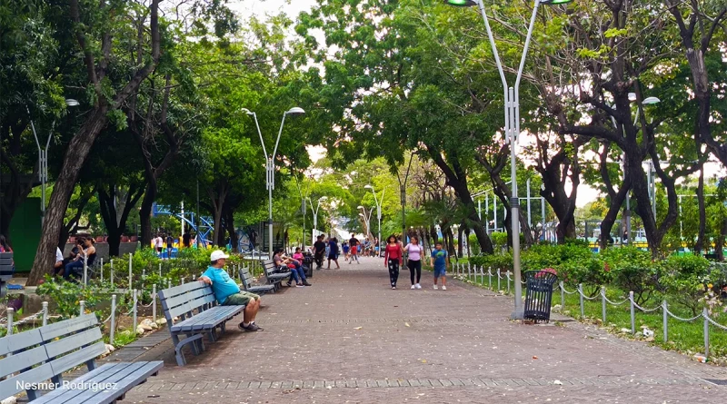 nicaragua, puerto salvador allende, parque de la alegria, parque luis alfonso velasquez, familias,