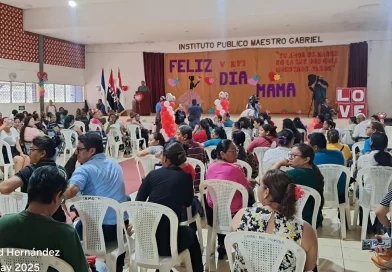 díade las Madres, celebración, Instituto Maestro Gabriel, Managua, educación, maestras,