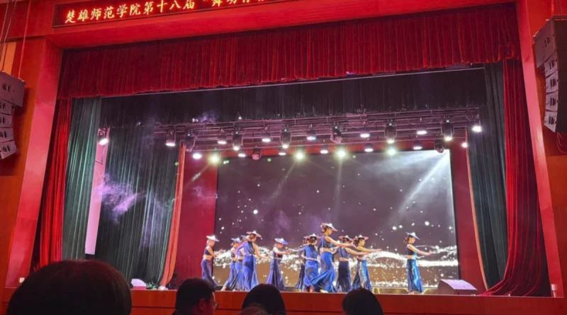 china, jovenes becados, nicaragua, competencia, danza,
