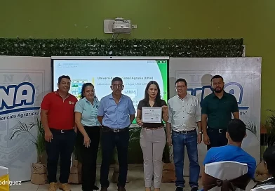 laboratorio de suelo y agua, UNA, Agraria, Universidad Agraria, recibe, acreditación, MINFIC, UNA, LABSA,