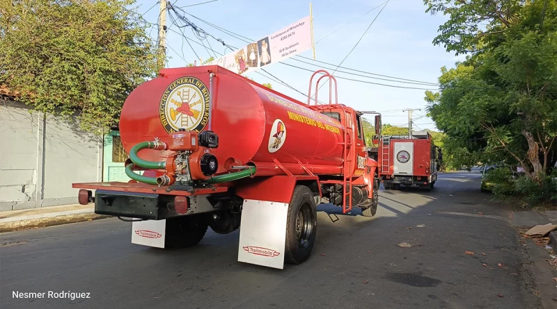 bomberos unidos, nicaragua, camiones de bomberos, managua,