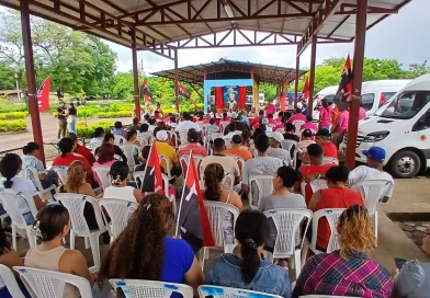 nicaragua, chinandega, el viejo, terminal de buses, buses,