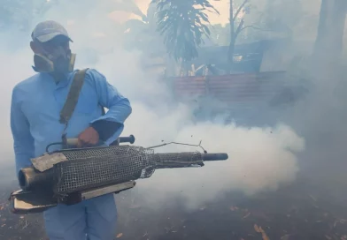 Nicaragua, minsa, barrio san Sebastian, sexta jornada de nicragua, ljucha antiepidemica, minsa, criaderos de zancudos,