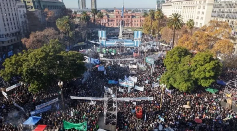 Cristina Kirchner, Argentina, mensaje, respaldan, prisión domiciliar,