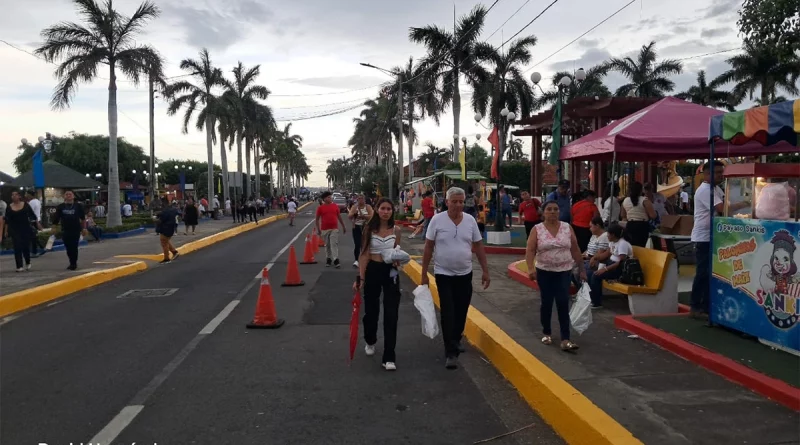 parque de la alegria, puerto salvador allende, nicaragua, managua, familias, dia del niño,