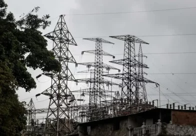 Venezuela, denuncia, ataque, torres de transmisión, eléctrica, torres de transmisión eléctrica,