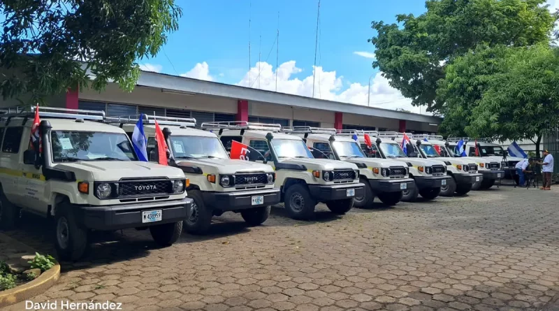 MINSA, ambulancias, Managua, entregan, Gobierno de Nicaragua,