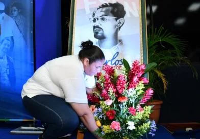 maestros de nicaragüa, nicaragua, gobierno de Nicaragua, comandante carlos Fonseca,