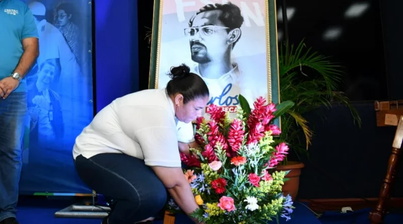 maestros de nicaragüa, nicaragua, gobierno de Nicaragua, comandante carlos Fonseca,