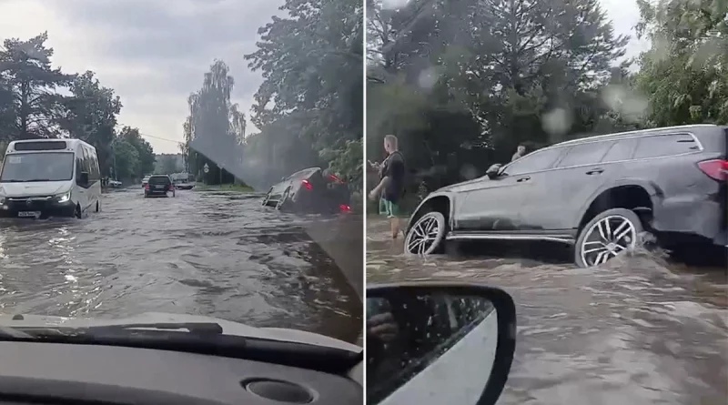 rusia, moscu, lluvias, coche, video,