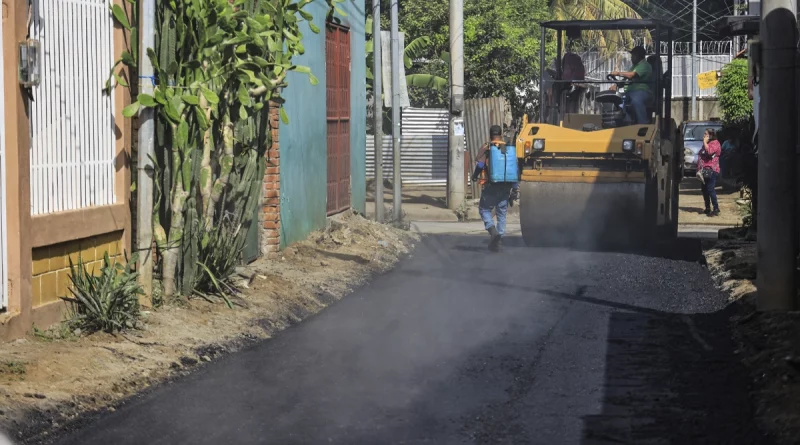 calles para el pueblo, managua, barrio hugo chavez, 50% de calles en managua, alcaldía de managua, gobierno sandinista, nicaragua