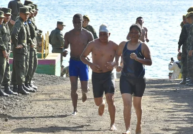 ejercito de nicaragua, laguna de xiloa, campeonato, triatlón militar,