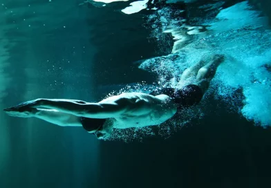 nadar, natación, ejercicio, beneficios, deporte, impacto positivo en la salud, estudios, investigaciones,